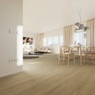Wohnzimmer mit Klebevinyl Eiche Soft Øyer als Bodenbelag